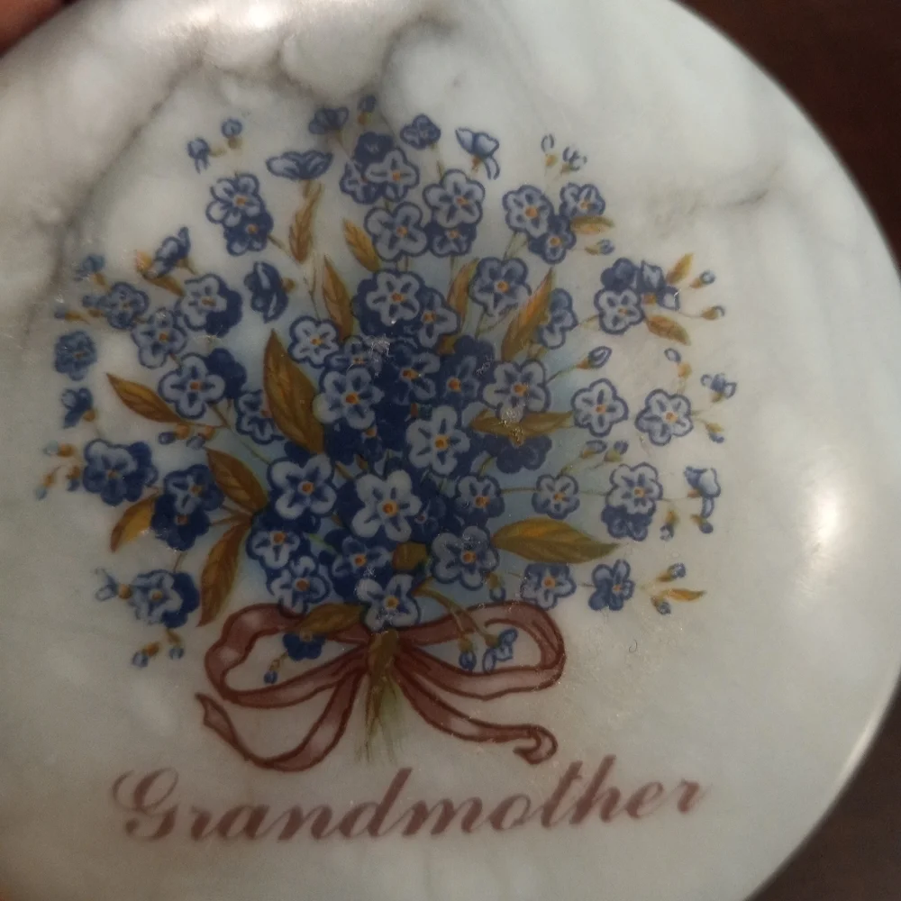 Vntg Blue Alabaster Powder/Trinket Box Made In Italy. GRANDMOTHER/ I LOVE YOU